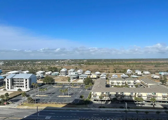 Oceanfront 10th-floor With Balcony Great View W&d & Pool Access Holiday home